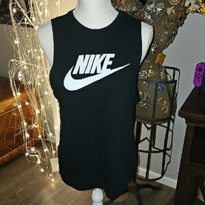 Nike Womens Muscle Tank Top. Nwots. Sz Large. Black & White